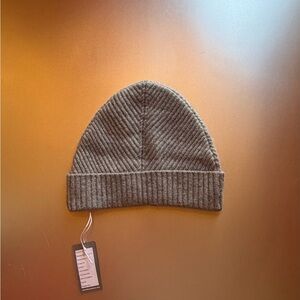 Amicale Cashmere Ribbed Knit Beanie - Brown